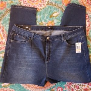 Curve appeal compression jeggings